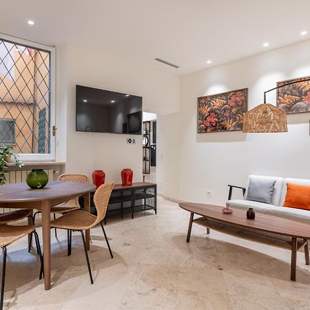 Charming 3 Bedroom Apartment In The Historic Center Рим Екстер'єр фото