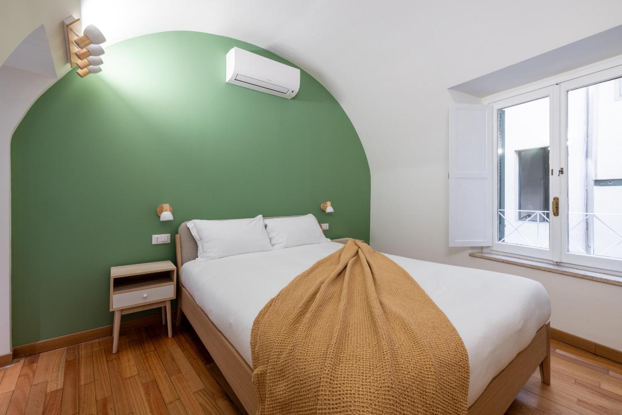 Charming 3 Bedroom Apartment In The Historic Center Рим Екстер'єр фото