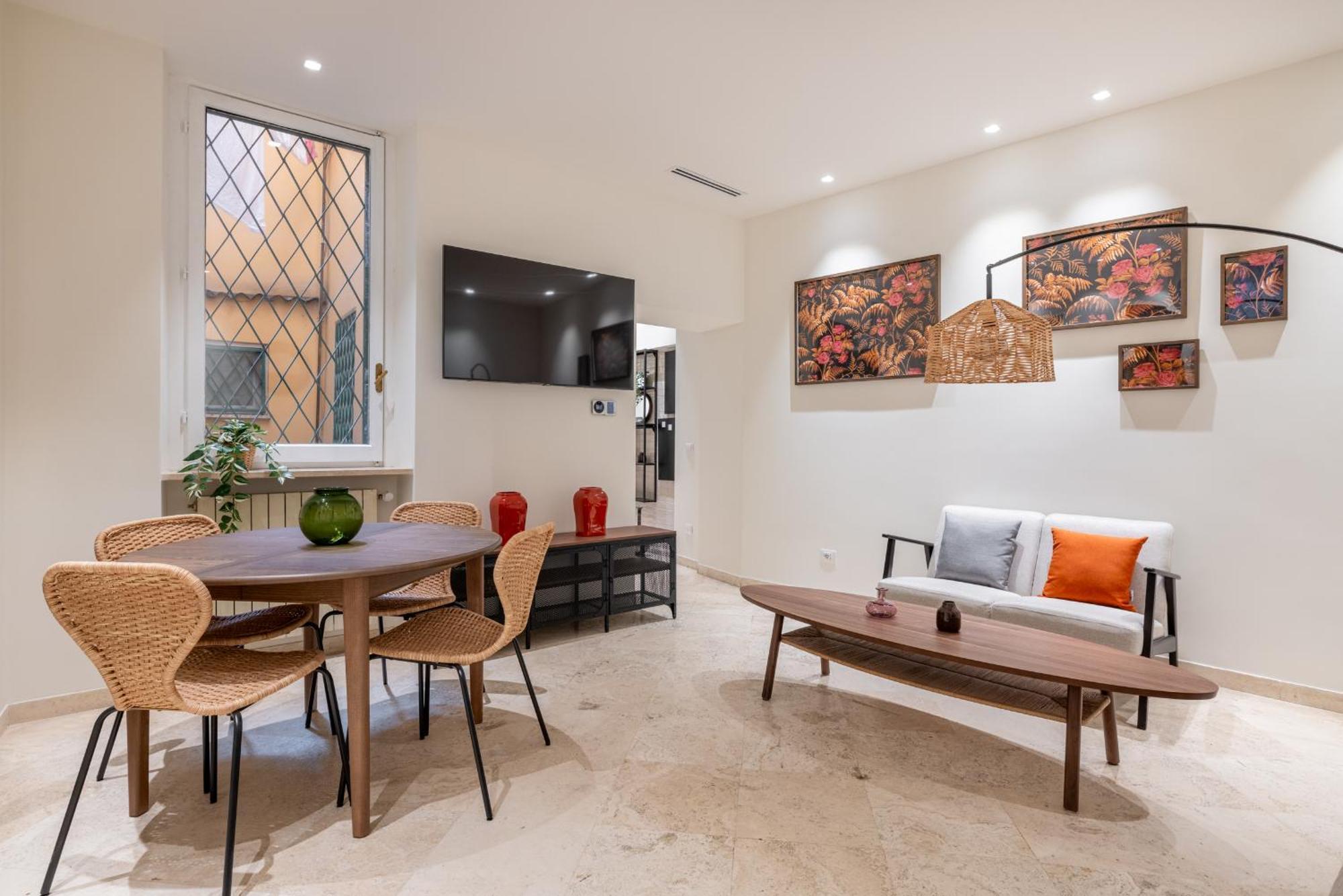 Charming 3 Bedroom Apartment In The Historic Center Рим Екстер'єр фото
