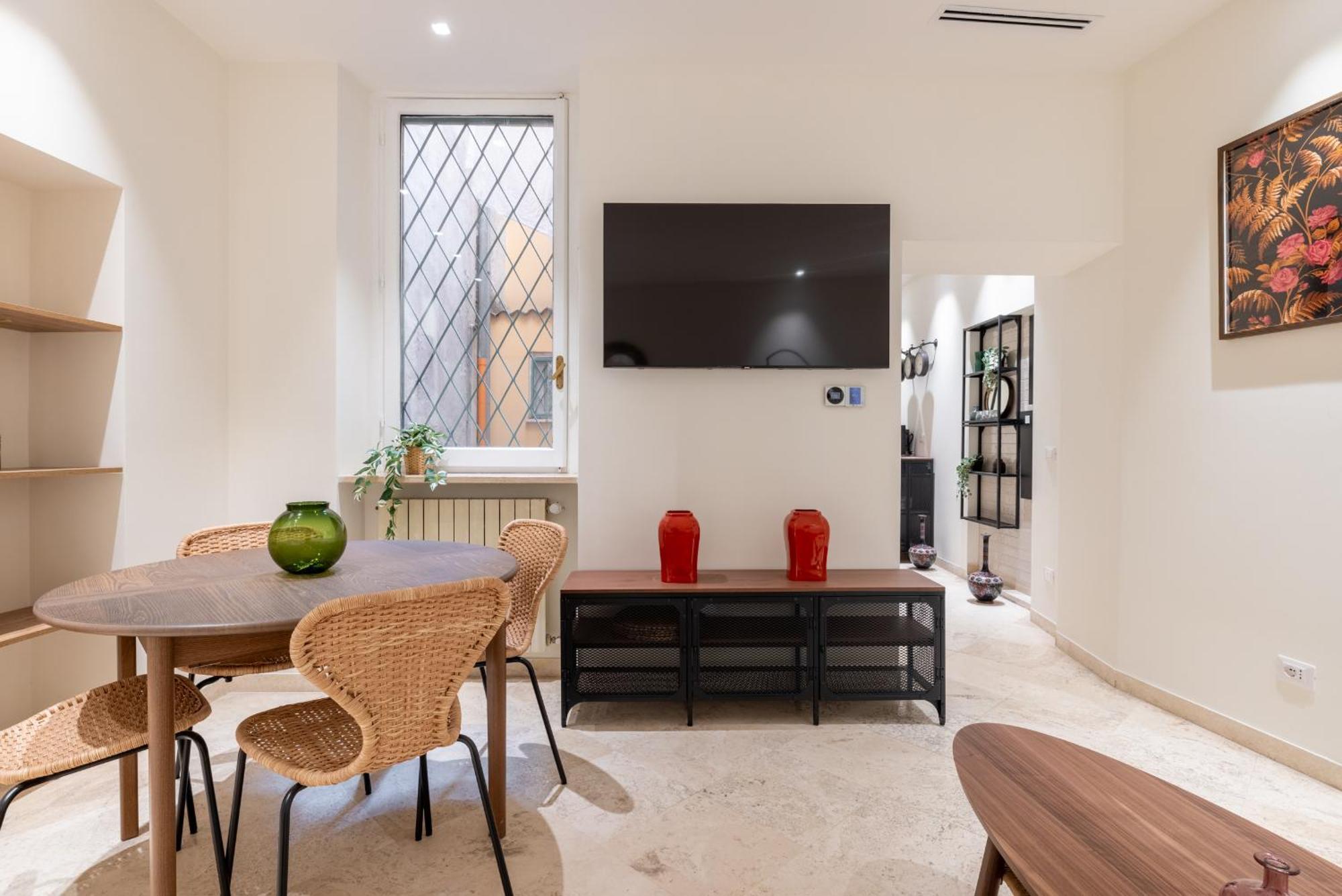 Charming 3 Bedroom Apartment In The Historic Center Рим Екстер'єр фото